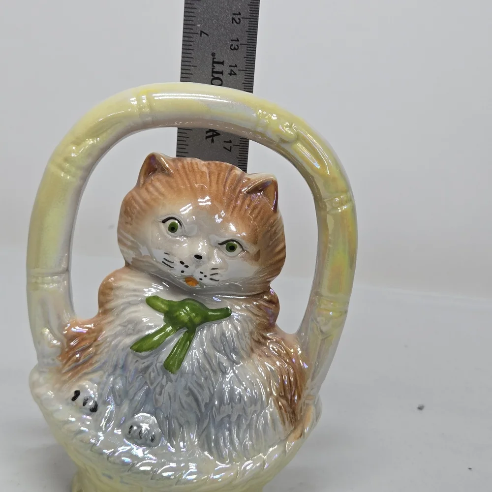 Vintage 1905 Lusterware Cat In Yellow‎ Basket Green Bow Made In Brazil Whimsical
